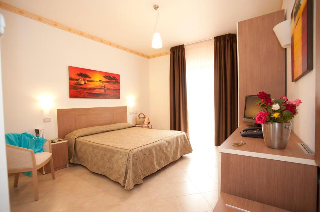 Oasiclub Hotel Vieste Esterno foto