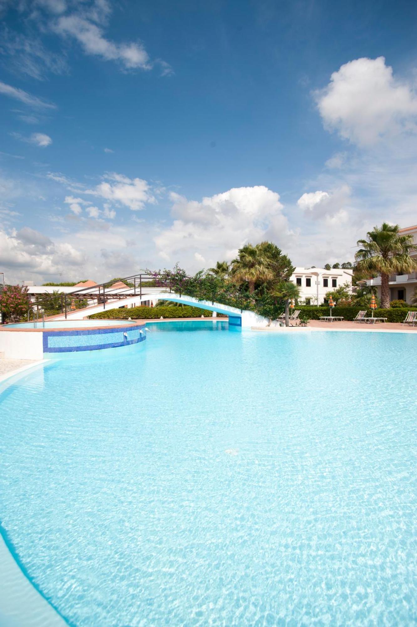 Oasiclub Hotel Vieste Esterno foto