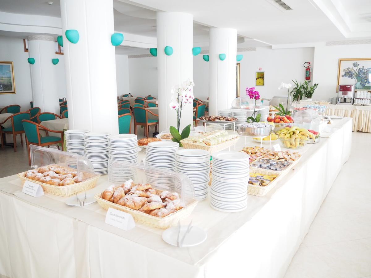 Oasiclub Hotel Vieste Esterno foto