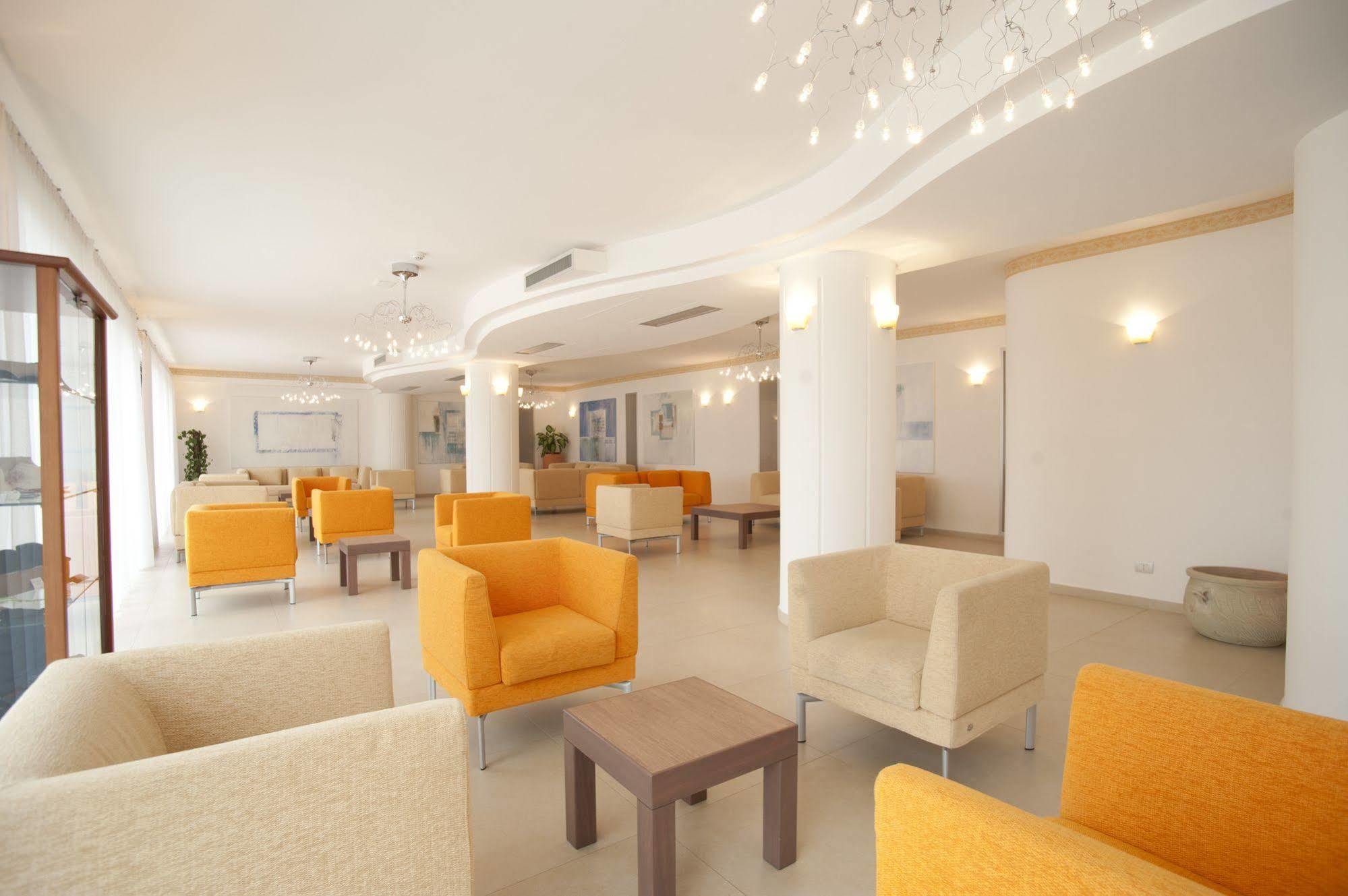 Oasiclub Hotel Vieste Esterno foto