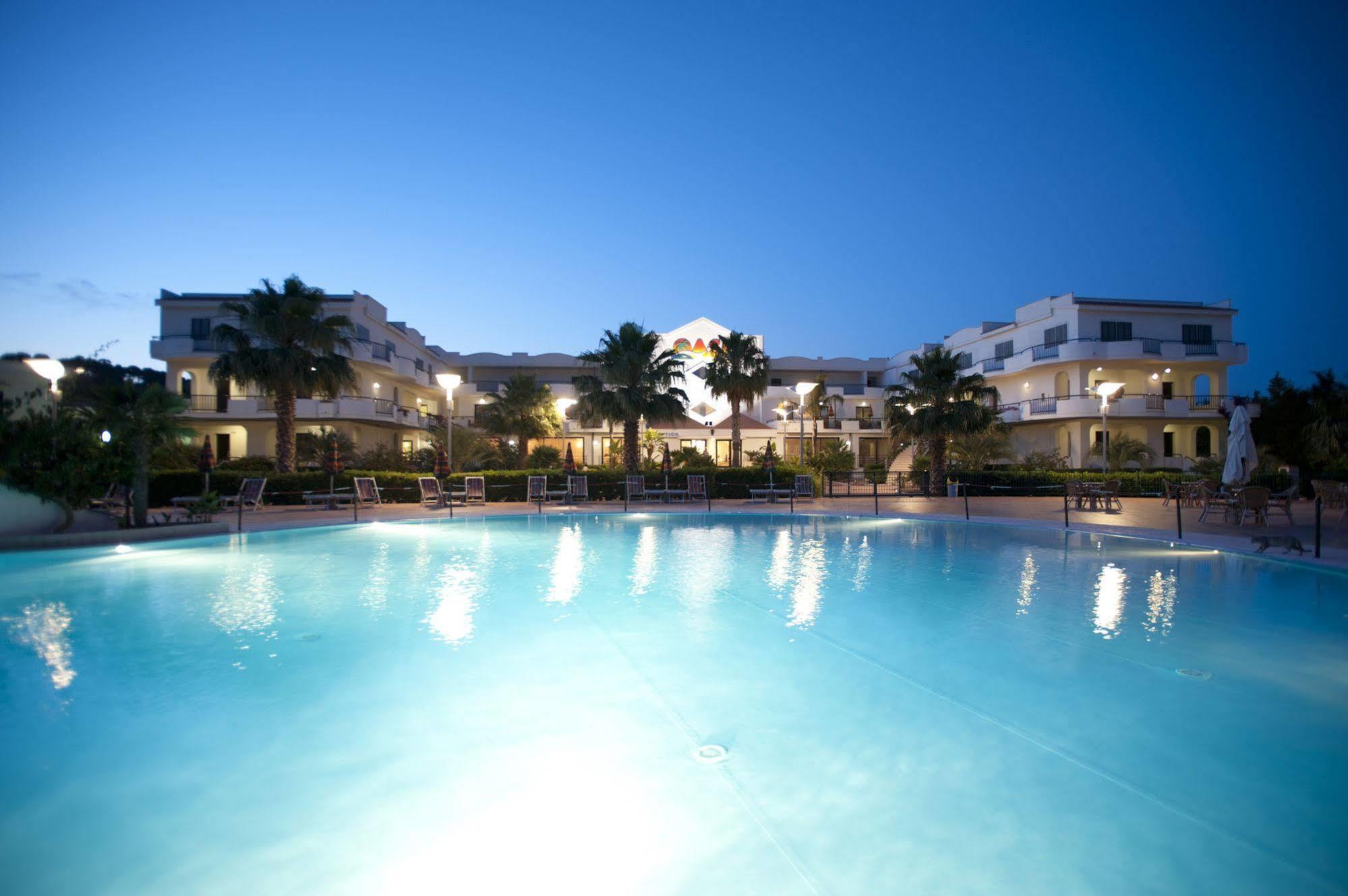 Oasiclub Hotel Vieste Esterno foto